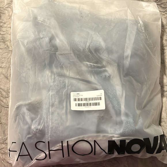 NWT Arizona Denim Dress - Picture 4 of 6